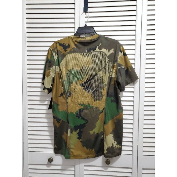 NEW Mens M NIKE Dri Fit Hypercool Fitted Training T-Shirt 801805-325 Camo Green - Picture 3 of 5